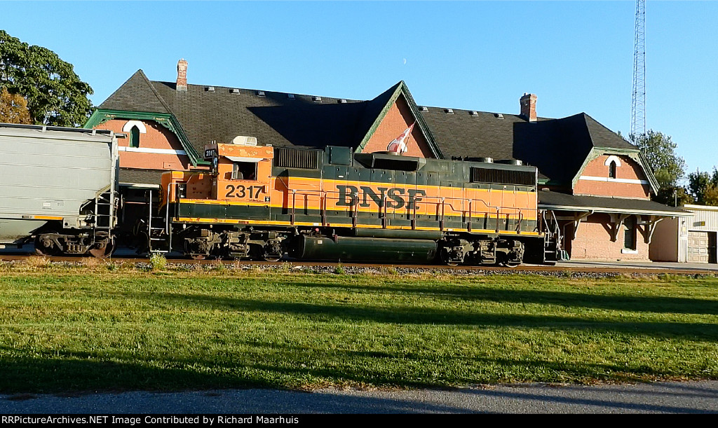 BNSF 2317